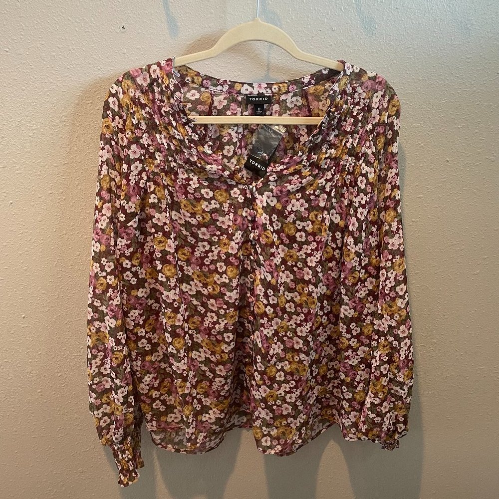 Torrid Crinkle Chiffon Smocked Blouson Sleeve Blouse NWT Size 0